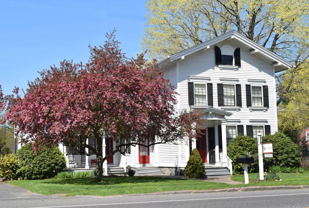 Gina Jacobs Real Estate
