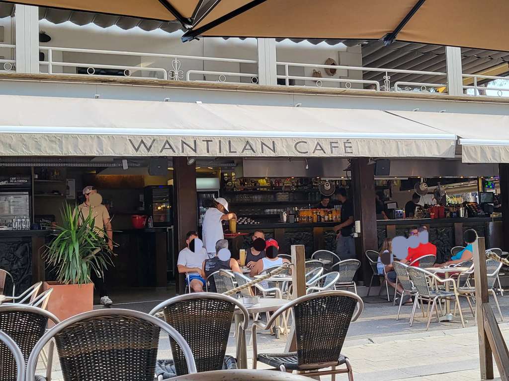 Le Wantilan Café
