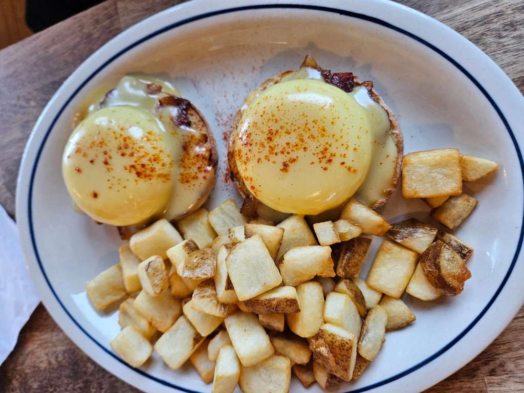 Monarch Cafe