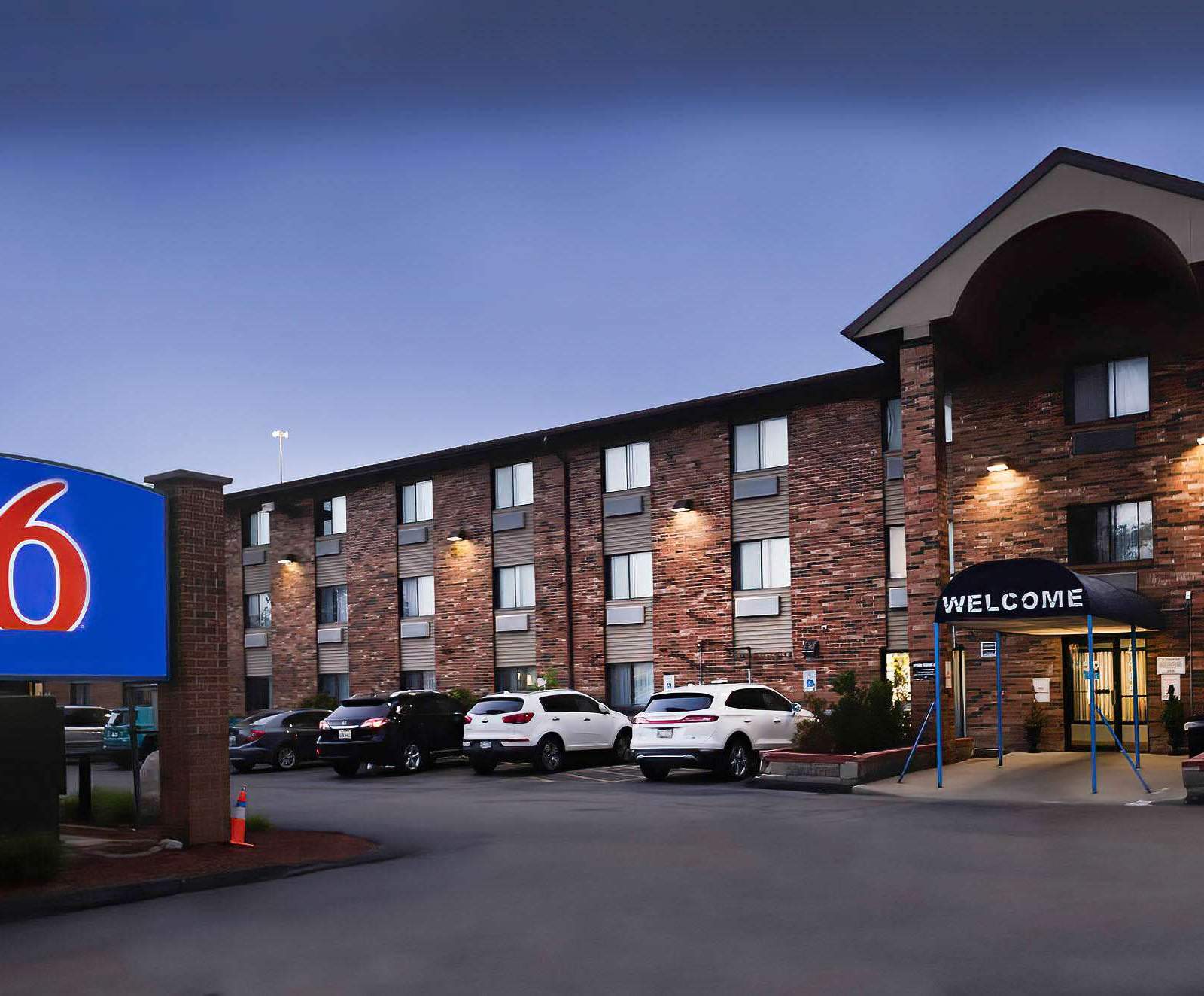 Motel 6 Milwaukee, WI - Glendale