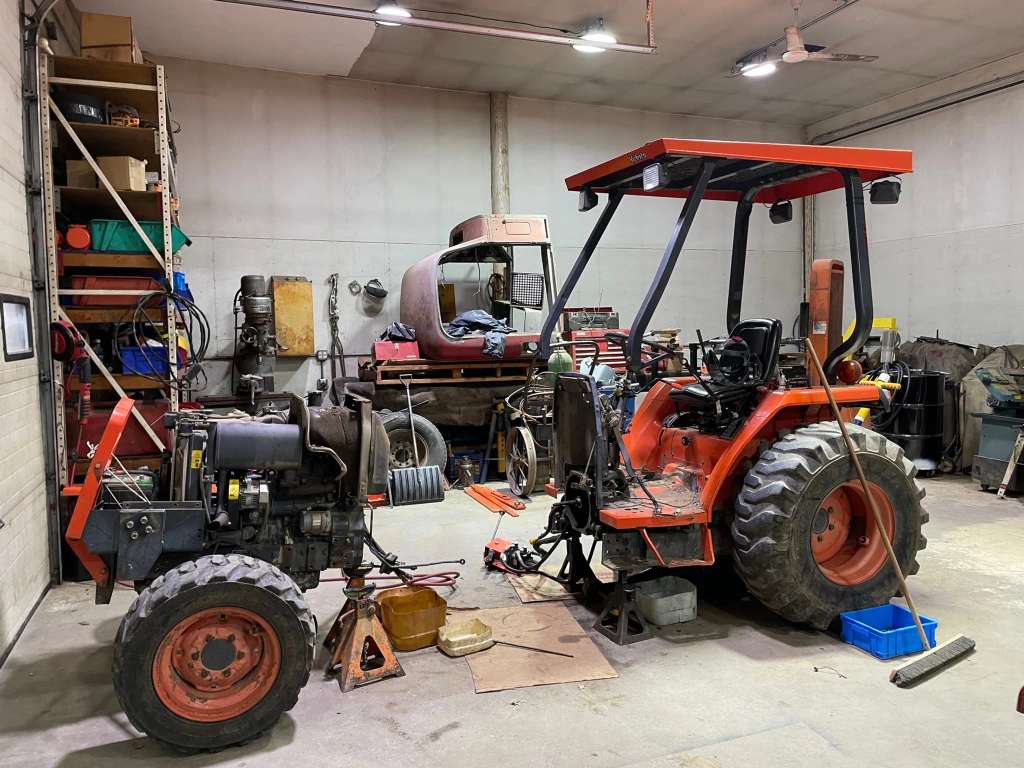 Woodbury Tractor Co