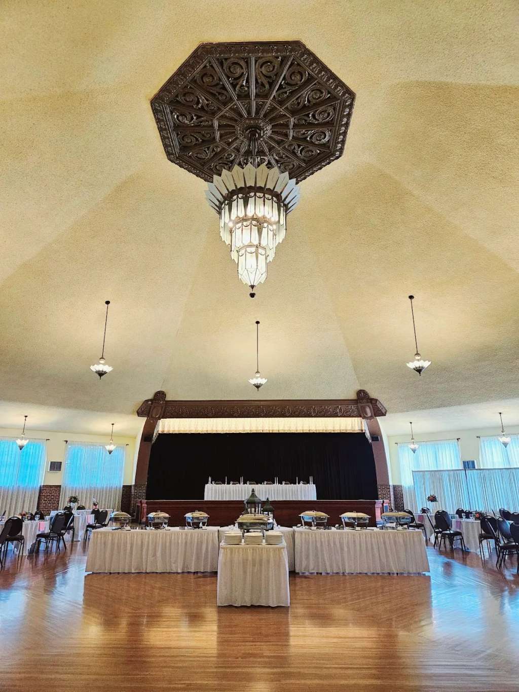 Chandelier Ballroom