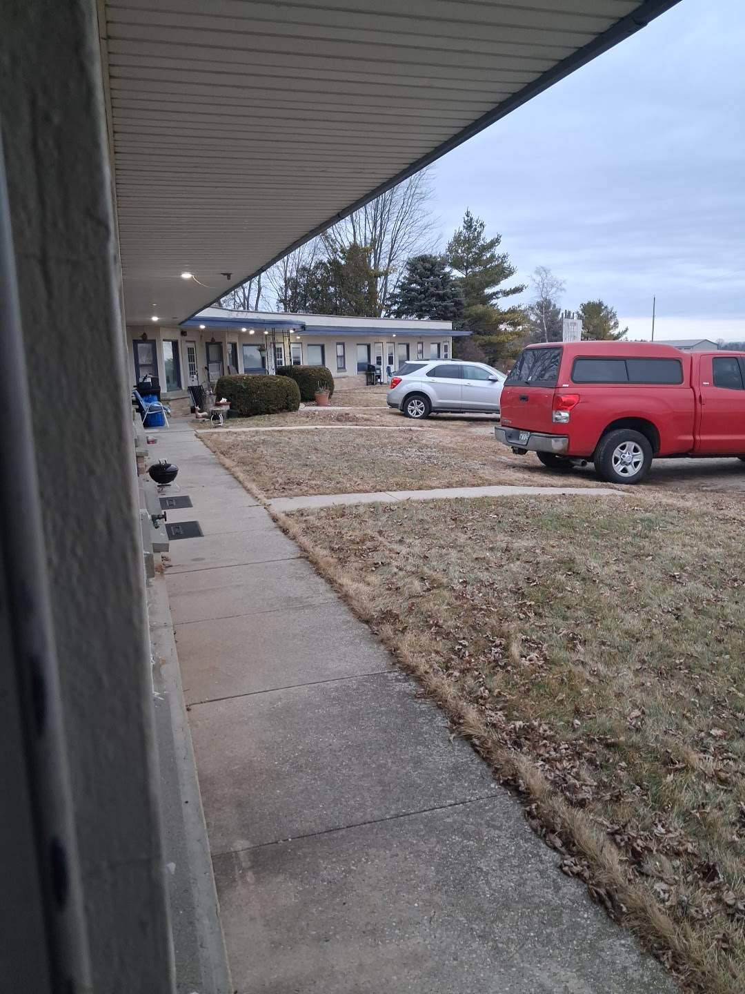 Lakeview Motel