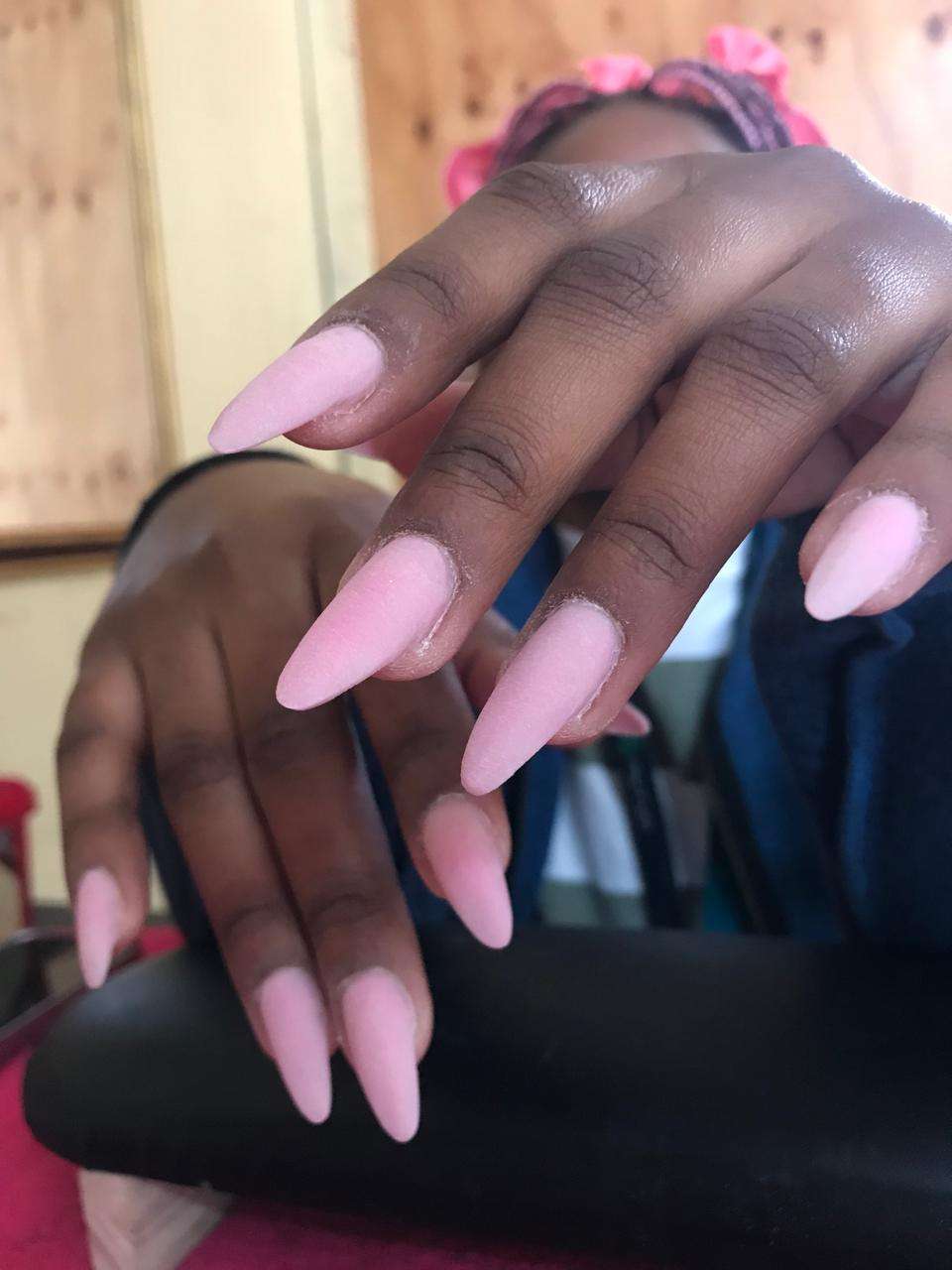 Mel n Nails and Beauty