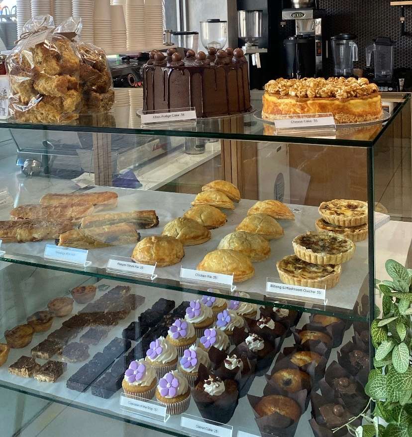 LARA'S Coffee Shop