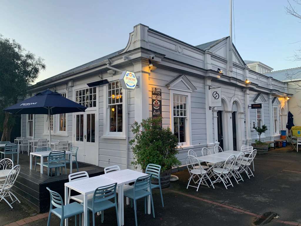 Cool Change Bar & Eatery