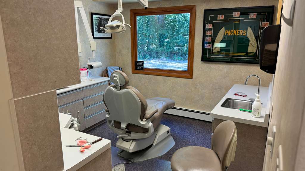 Teeth & Co. - East Cedarburg