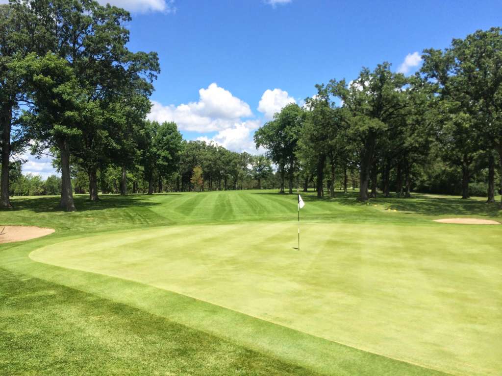 Tuckaway Country Club