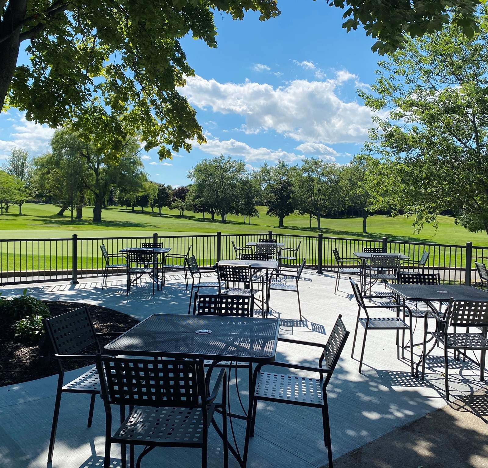Meadowbrook Country Club