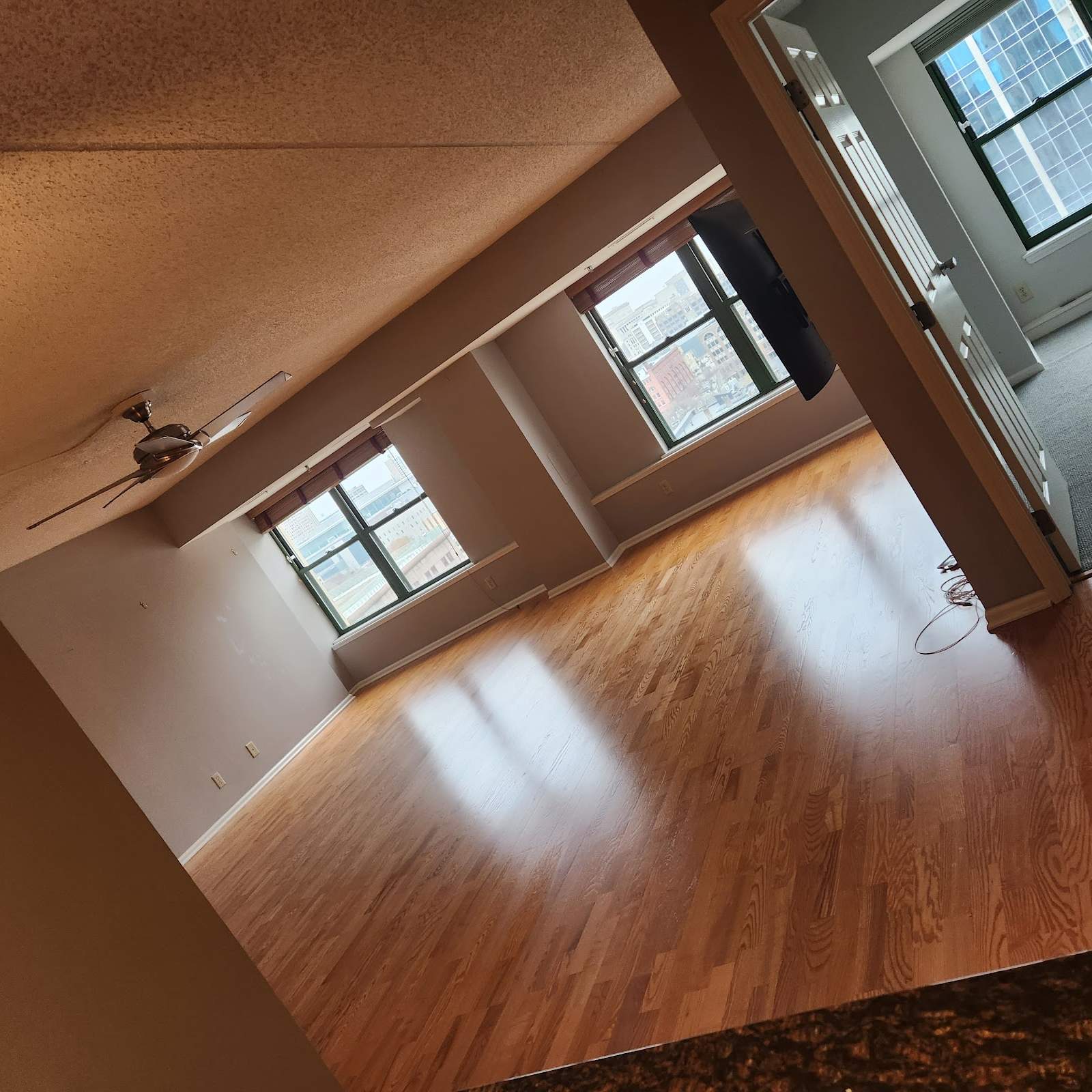 Bella Shine Cleaning Services LLC